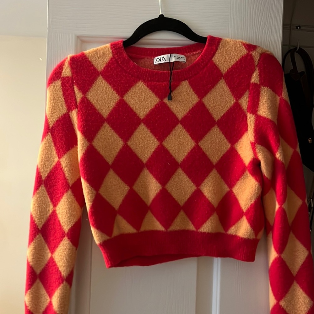 ZARA CHECKERED SWEATER